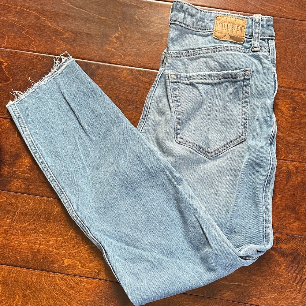 Hollister Frayed Hem Light Blue High-Rise Jeans